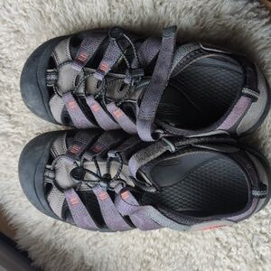 Keen hiking sandal